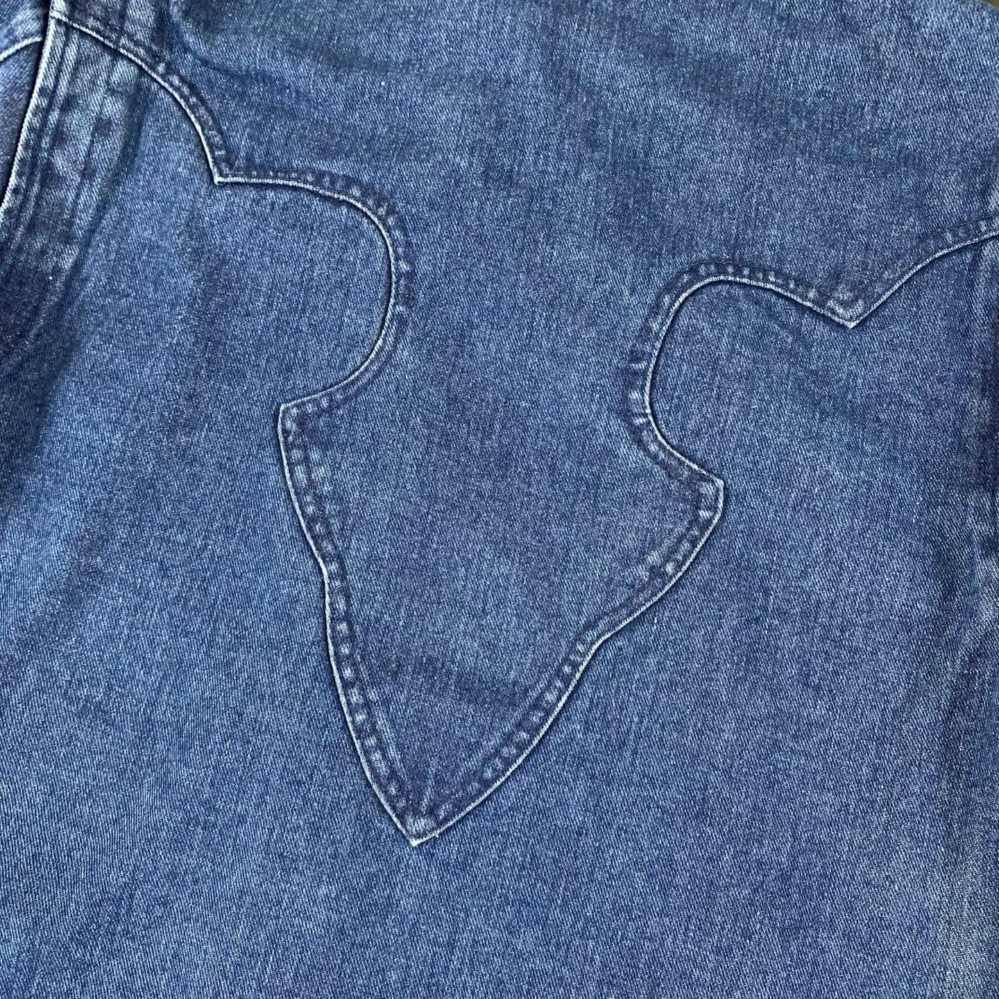 🅿️360 Chromehearts Chromehearts Flame Arms Red Flame Spliced ​​Leather Vine Denim Jacket, the same style as the star, multi-material leather cross, leather embroidery denim jacket, cabinet price N➕ level, patchwork cross flower embellishment, washed denim! !   Absolutely high-end luxury products, 2W-level god-level single products, super popular products, made by top heavy industry, a magic weapon that cannot be missed to hit the streets!  Color: washed blue Size: M-XL